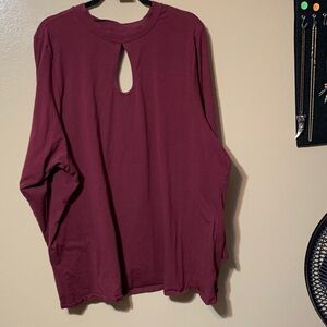 #561 size 6 Torrid Deep Burgundy Keyhole long sleeve Blouse